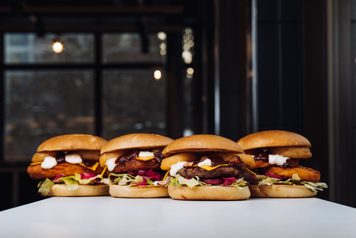 Grand Deluxe Smokey Chipotle